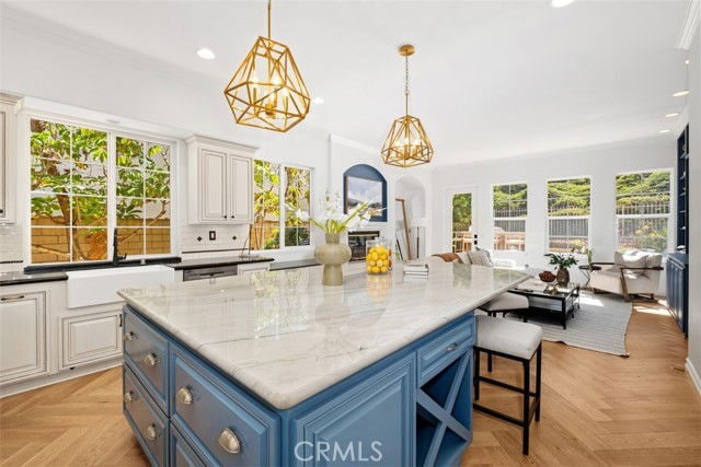 Building Photo - 28401 Via Del Sereno