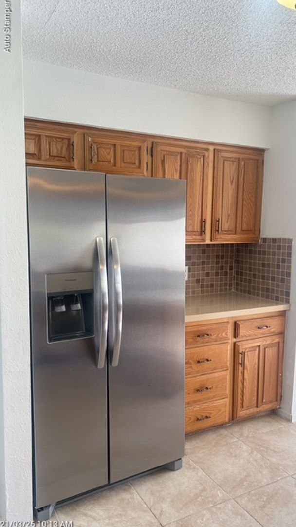 Building Photo - 7221 W Cleburne Rd