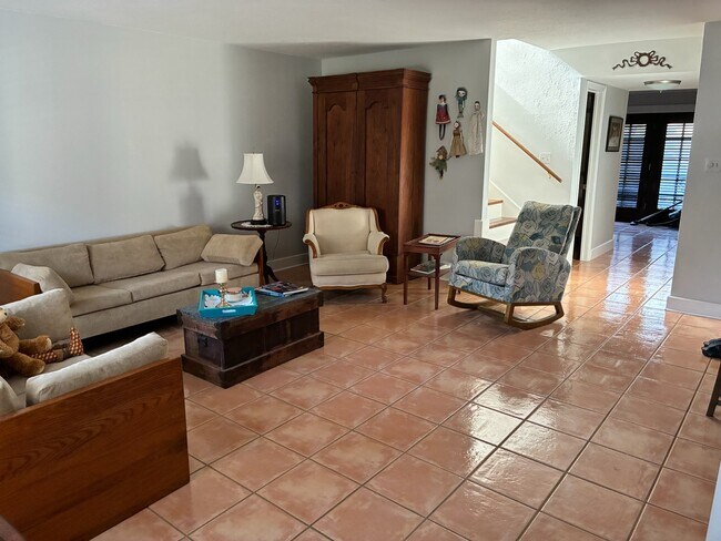 Building Photo - 6349 Briar Rose Dr