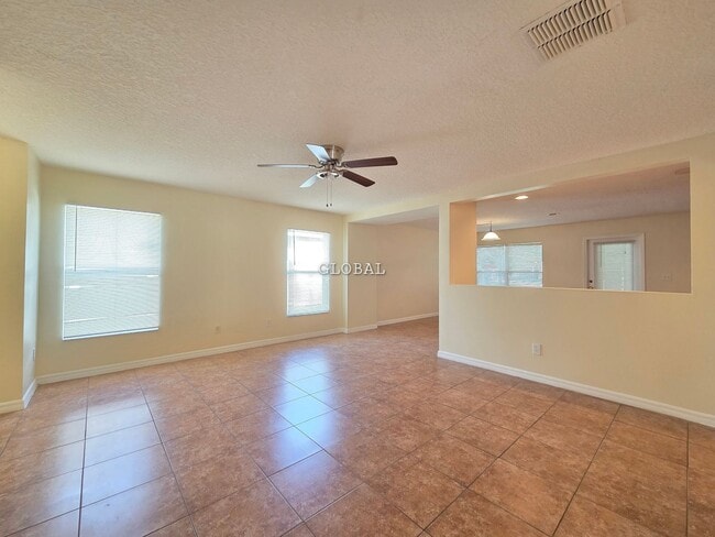 Building Photo - Majestic 4-Bed, 2-Bath Home in Avalon Park...