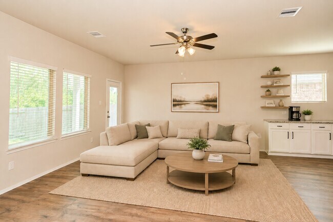 Building Photo - 13845 Rock Island Trl