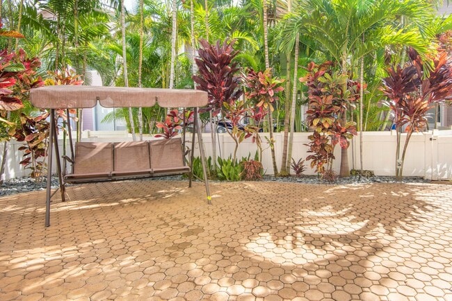 Building Photo - Ko Olina Fairways 3 bedroom, 2.5 Bath with...