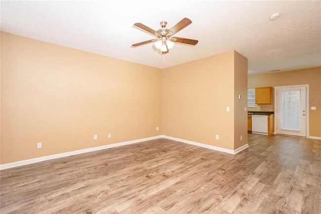 Building Photo - 102 Timber Ridge Dr