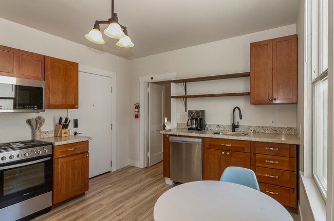 Building Photo - 27122 88th Ave NW