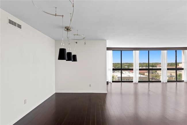 Building Photo - 3301 Bayshore Blvd