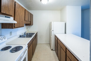 Interior Photo - Drake Terrace III