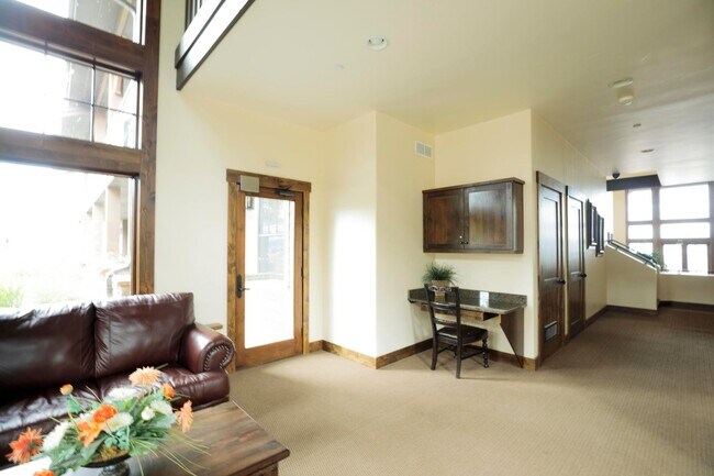 Building Photo - 50400 US 93 #201