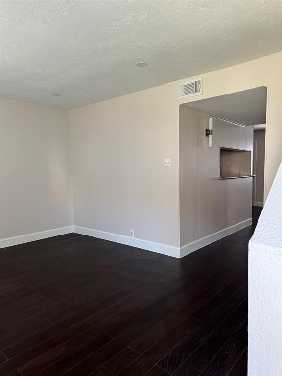 Building Photo - 8102 Amelia Rd