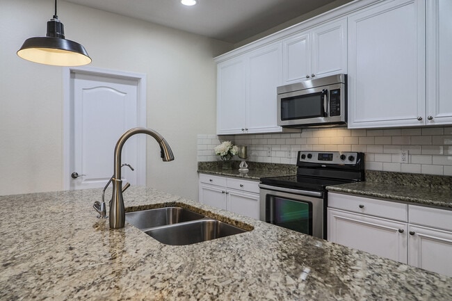 Building Photo - 3457 E Orchid Ln