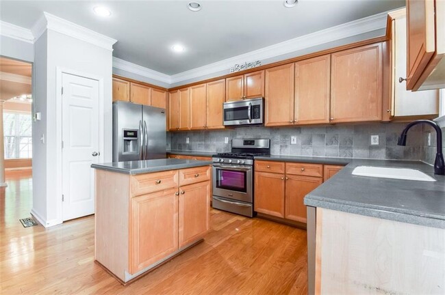 Building Photo - 1783 Highlands View Dr