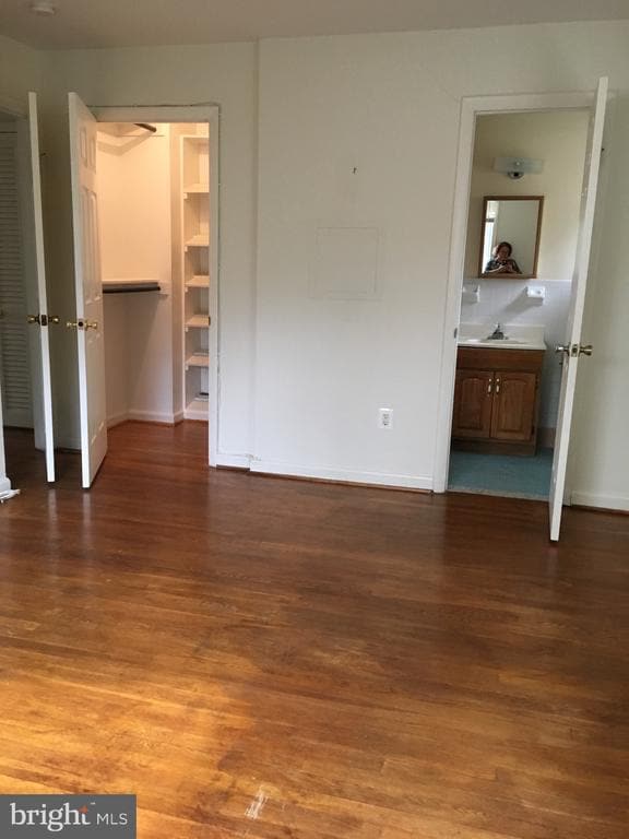 Building Photo - 9204 Bardon Rd