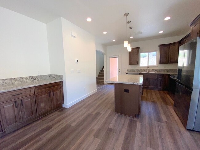 Building Photo - 1228 Wild Oak Ct