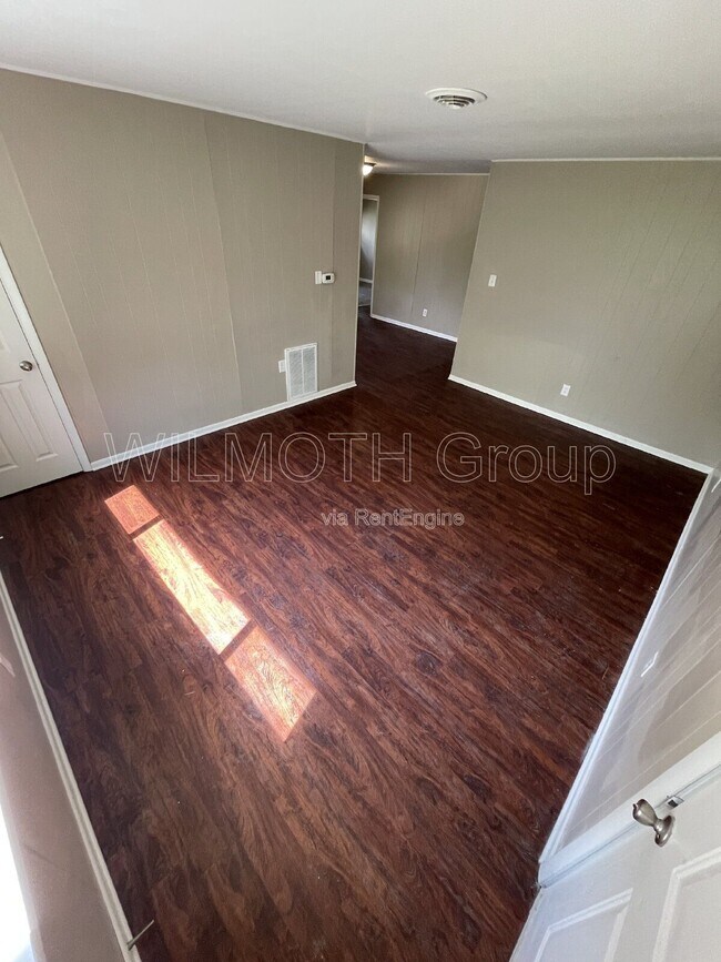 Building Photo - 4131 N Edmondson Ave