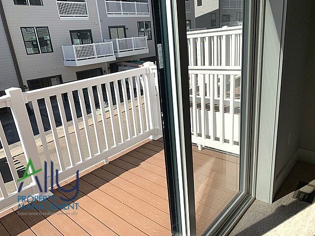 Building Photo - 822 Wesley Ln