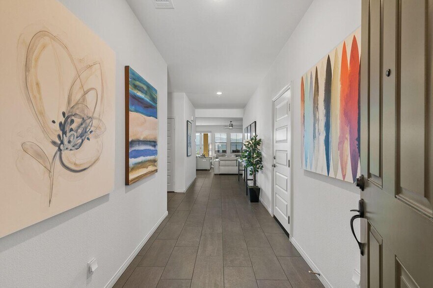 Building Photo - 10601 Cloud Haven Dr