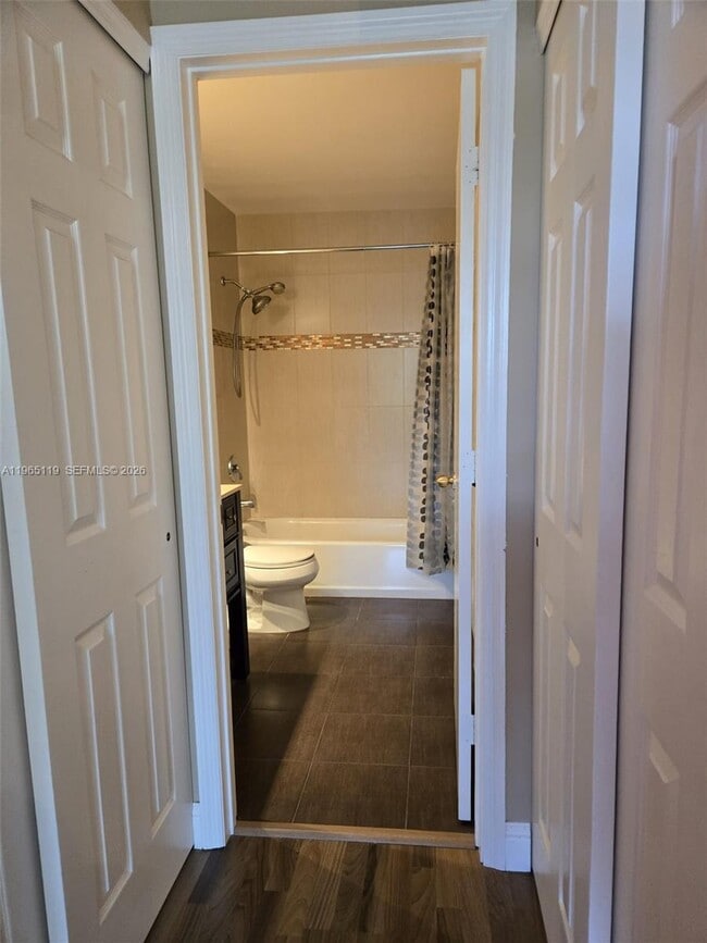 Building Photo - 821 NW 130th Ave