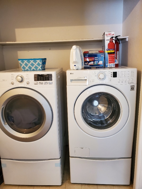 Building Photo - 332 Vista Del Angel SW