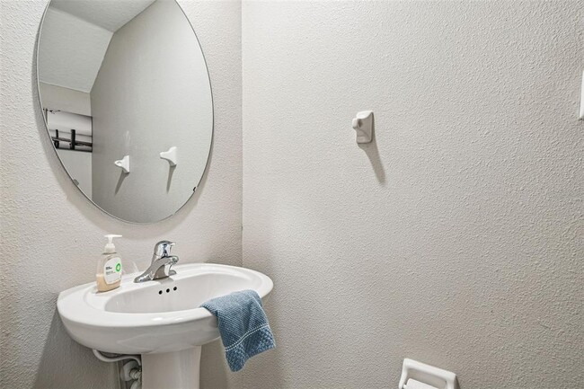 Building Photo - 4415 Globe Thistle Dr