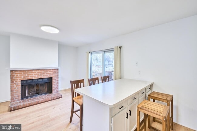 Building Photo - 5 Briarstone Ln