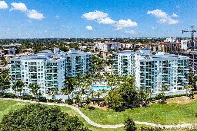 Building Photo - 550 SE Mizner Blvd