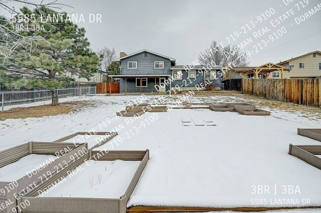 Building Photo - 5585 Lantana Dr