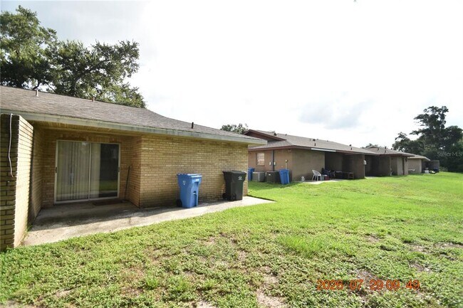 Building Photo - 411 Big Cedar Way