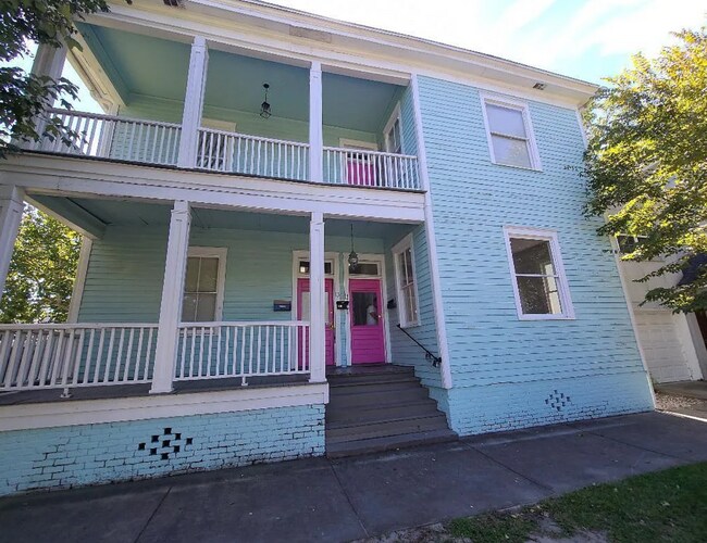 Building Photo - 11-15 E 32nd St