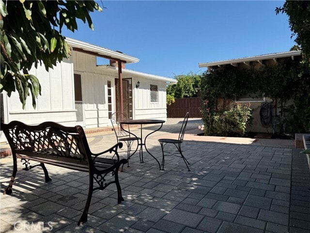 Building Photo - 22346 Burbank Blvd