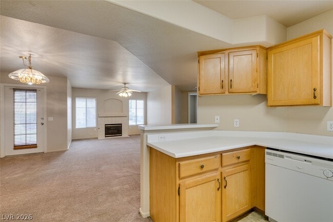 Building Photo - 4555 E Sahara Ave