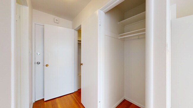 Building Photo - 702 Church St