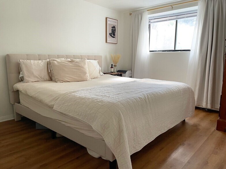 Building Photo - 34 Kinross Rd