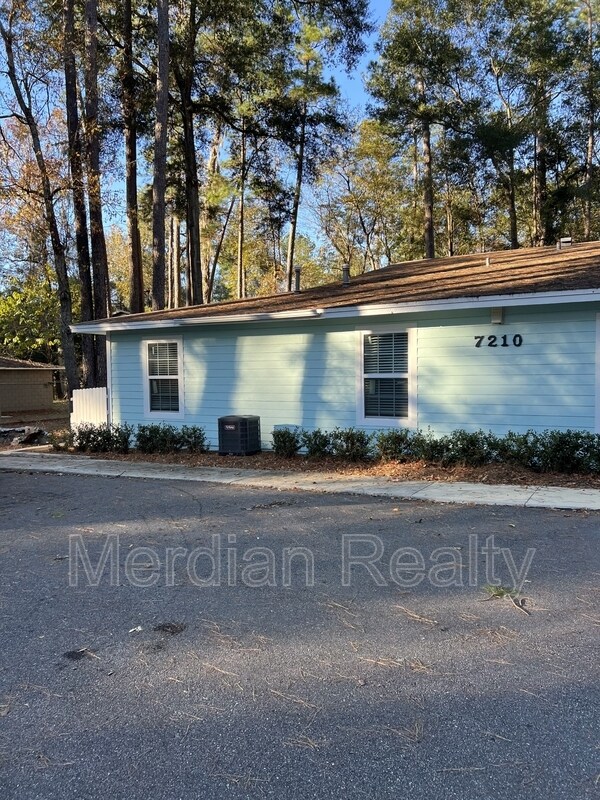 Building Photo - 7210 SW 45th Pl