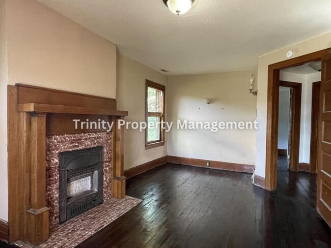 Building Photo - 228 Wildwood St