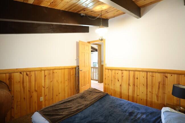 Building Photo - 43615 Wolf Rd