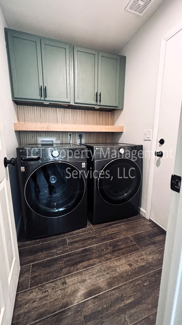 Building Photo - Tastefully Updated Home in Great Chandler Location