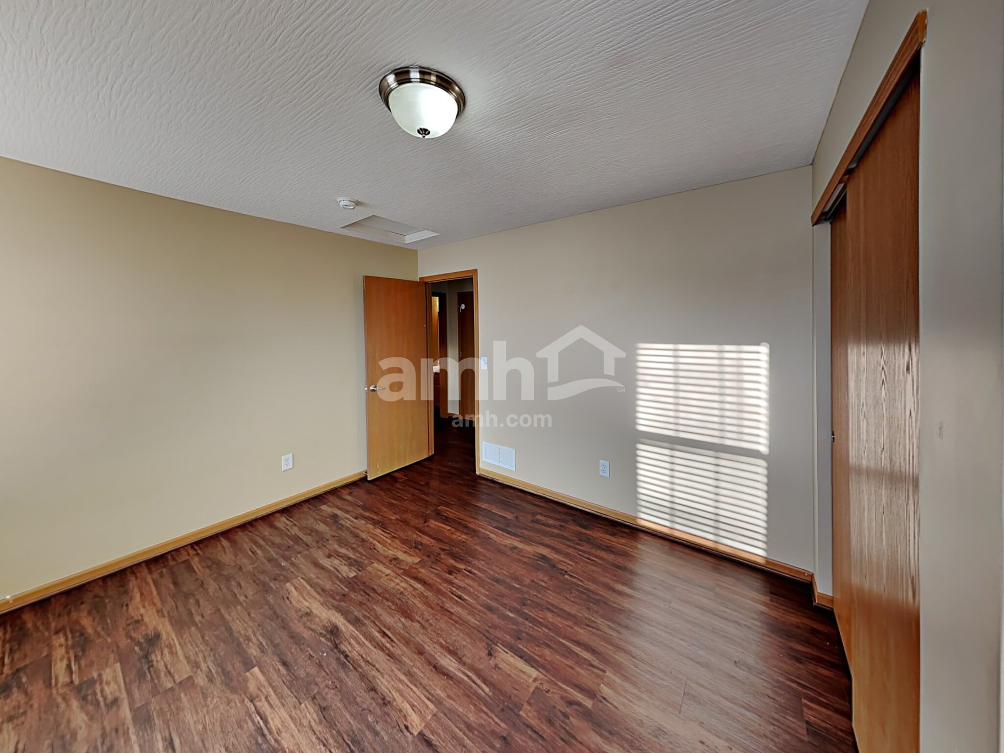 Building Photo - 8023 Crete Ln