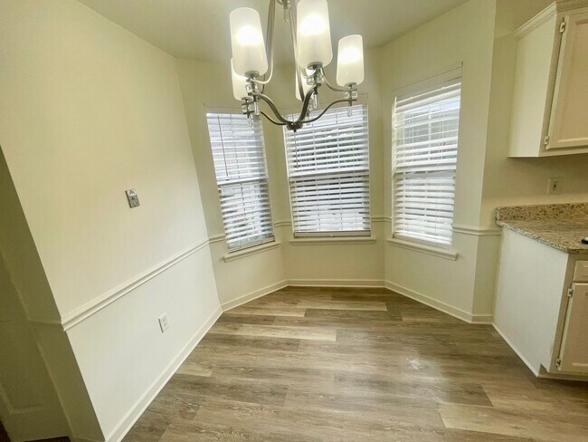 Building Photo - 242 Village Cove