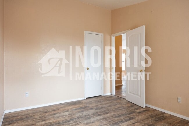 Building Photo - Acreage, NO HOA, So Much Room!