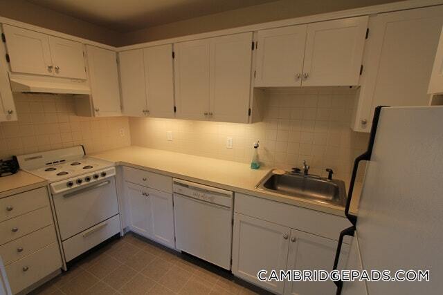 Building Photo - 32 Healey St