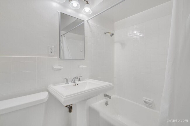 Building Photo - 80 Terra Vista Ave