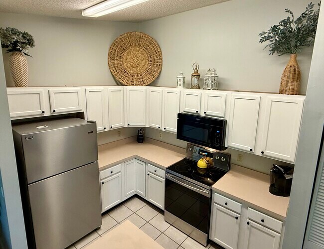 Building Photo - 26 Talavera Ct