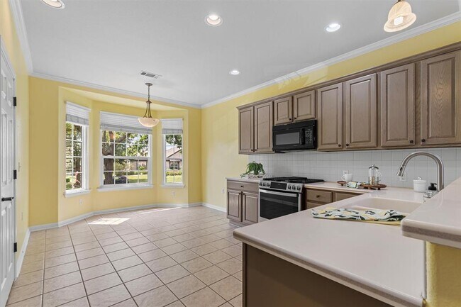 Building Photo - 409 Rio Grande Loop