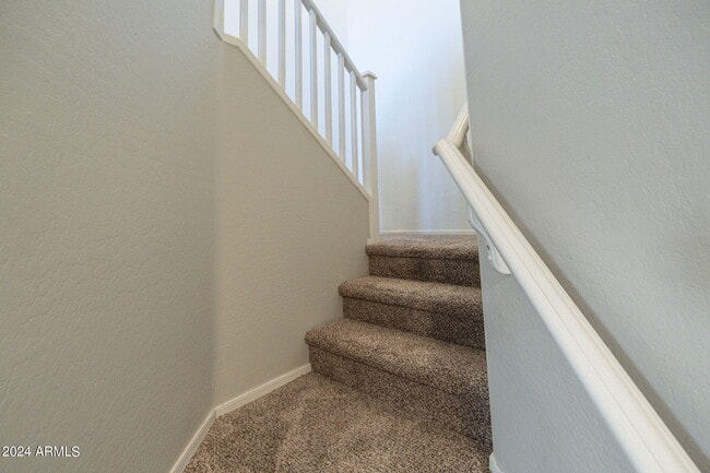 Building Photo - 2873 E Bart St