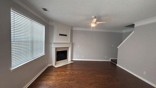 Building Photo - 387 Weatherstone Pl