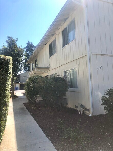 Building Photo - 5702 Tucson Dr