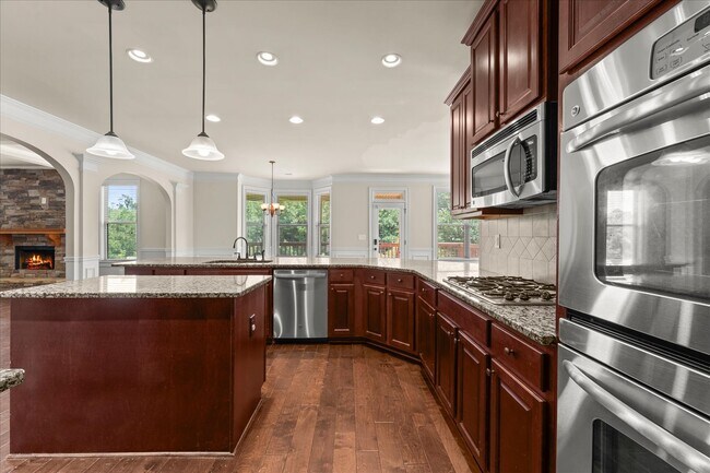 Building Photo - 542 Oconee Cir