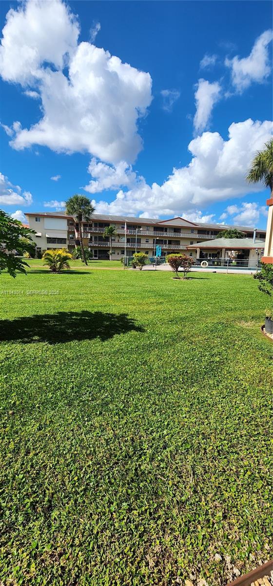 Building Photo - 5300 Washington St