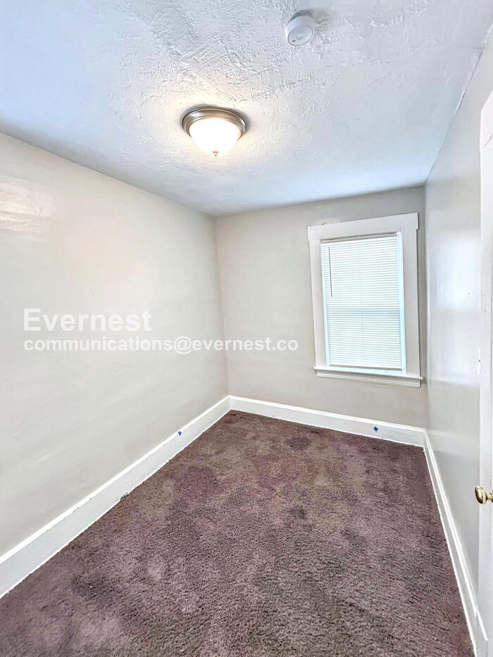 Building Photo - 12041 Belden Ave