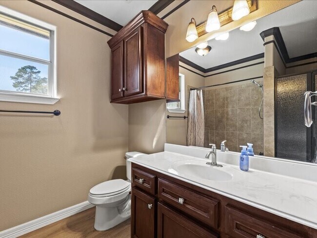 Building Photo - 6202 Sugar Bush Dr