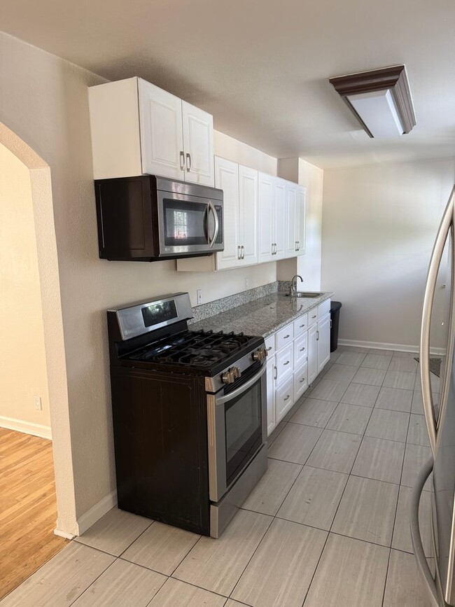 Building Photo - PERFECT STUDENT RESIDENCE